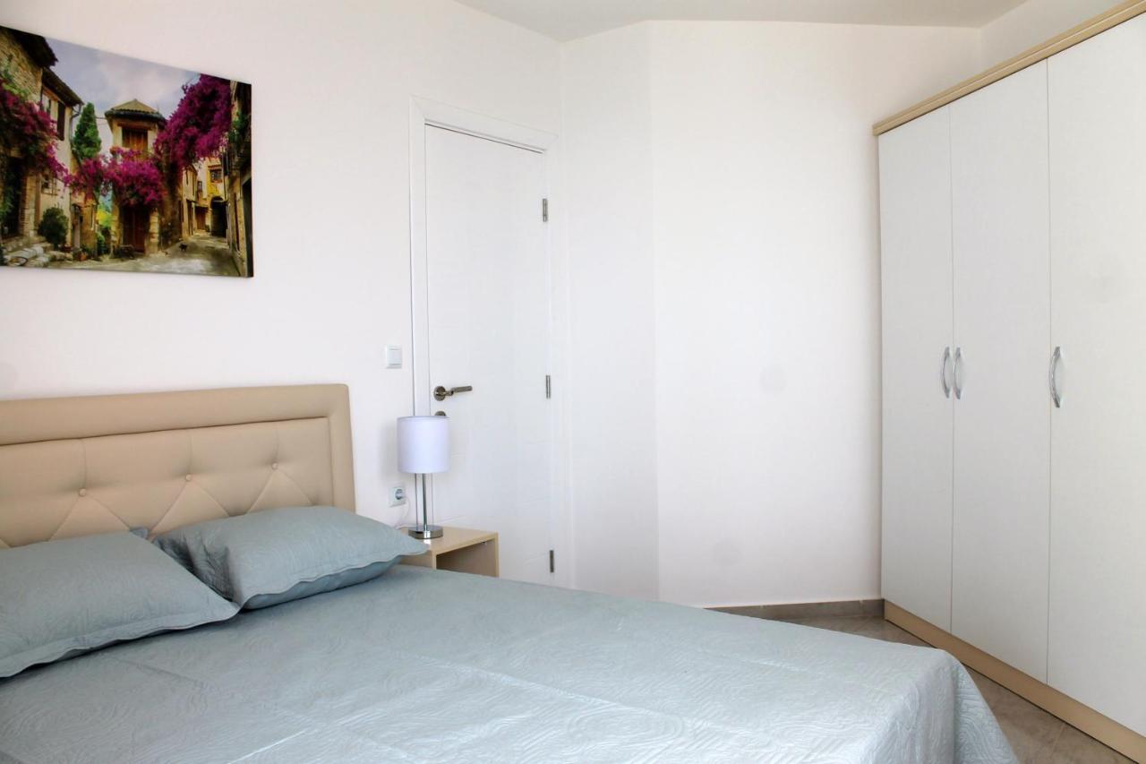 Horizon Katrina Apartments - Sea Line & Beach Access Sveti Vlas Exterior foto