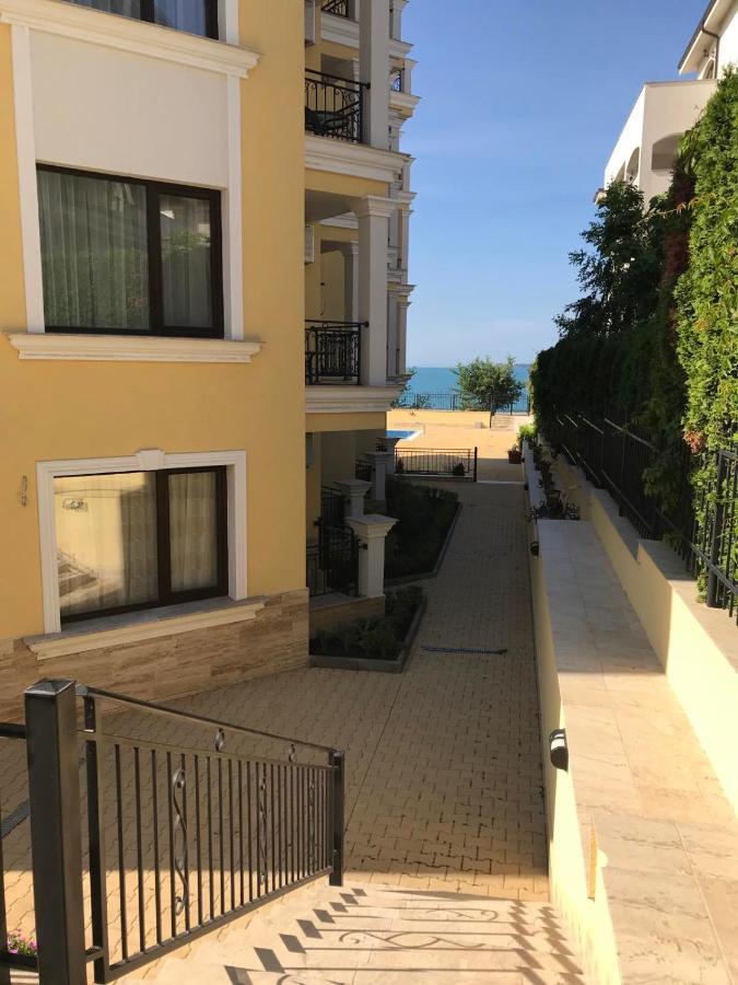Horizon Katrina Apartments - Sea Line & Beach Access Sveti Vlas Exterior foto