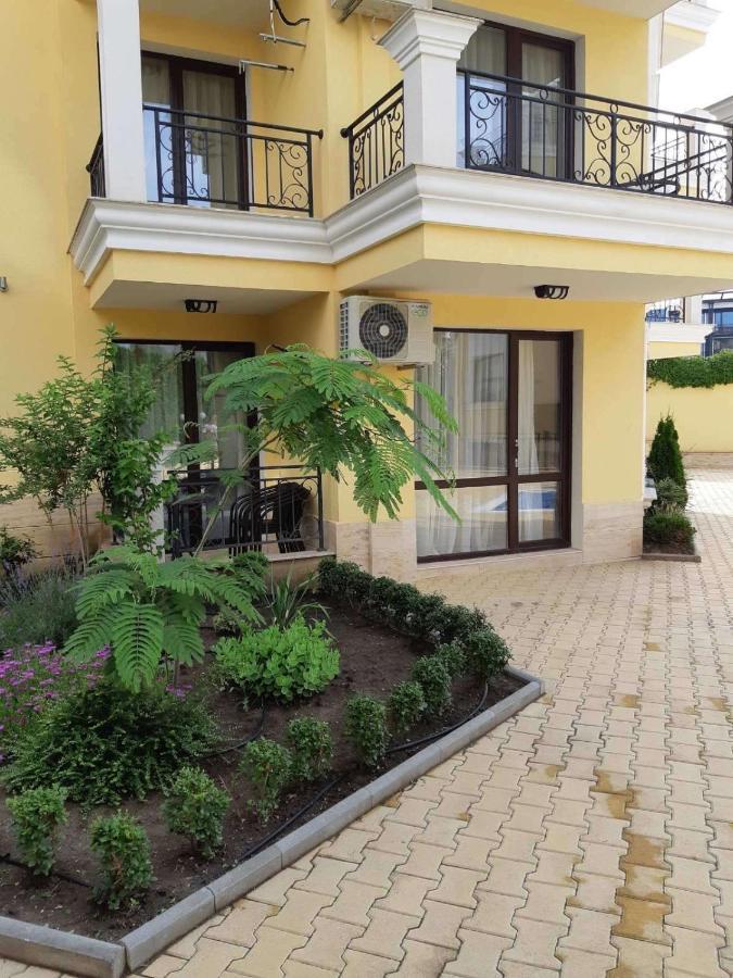 Horizon Katrina Apartments - Sea Line & Beach Access Sveti Vlas Exterior foto