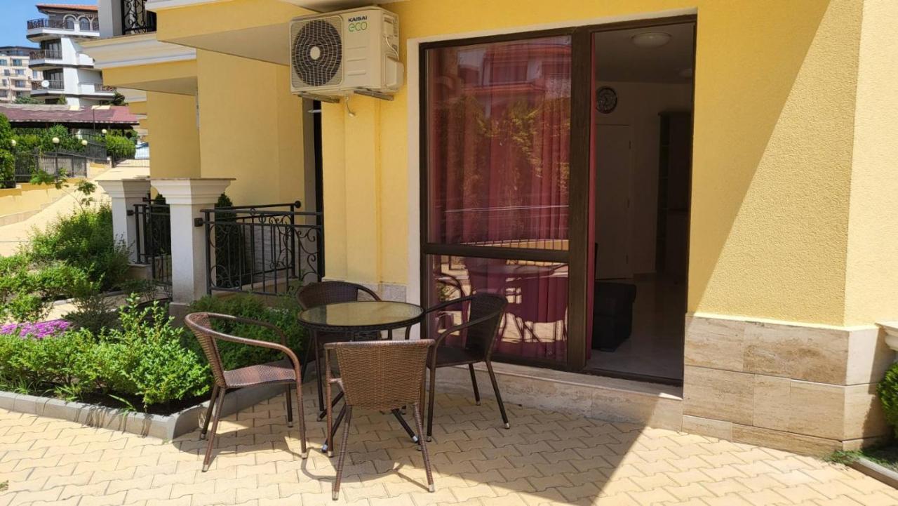 Horizon Katrina Apartments - Sea Line & Beach Access Sveti Vlas Exterior foto